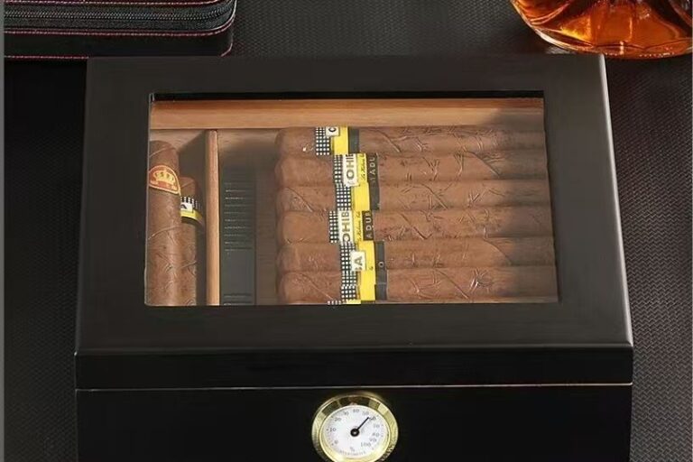 Custom Portable Wooden Cigar Box with Elegant Design (1) Custom Convenient Wooden Cigar Box for Storage