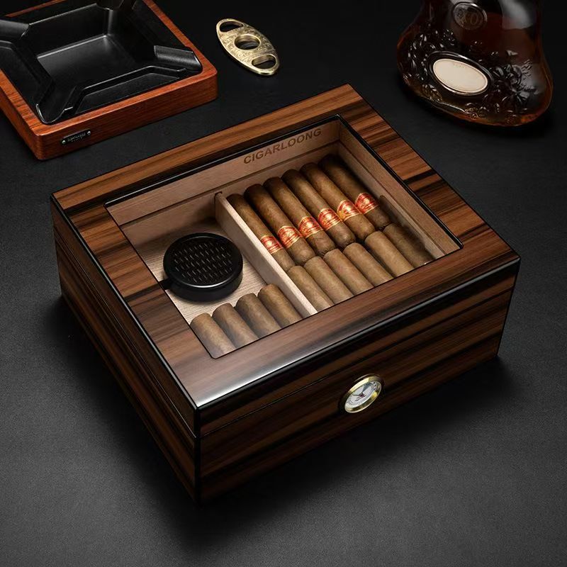 Custom High-Quality Wooden Cigar Box for Storage