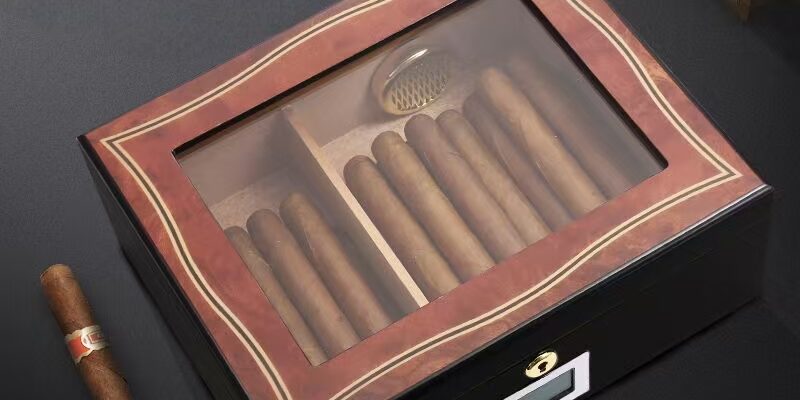 Custom High-Quality Wooden Cigar Box for Storage