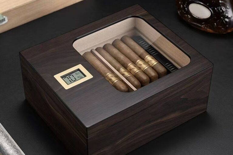Custom Wooden Cigar Box with Transparent Lid (5) Custom Large Capacity Wooden Cigar Box with Clear Window