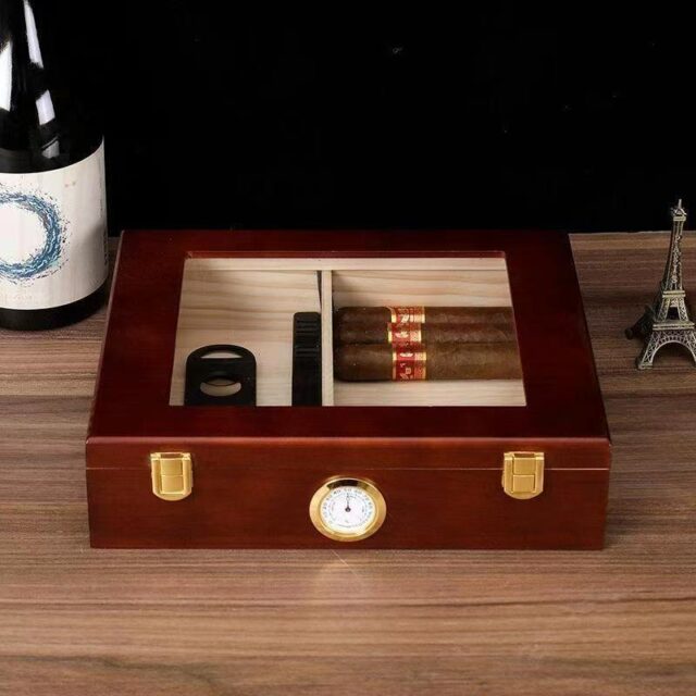 Custom Wooden Cigar Gift Box with Elegant Design