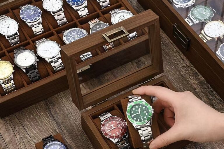 Elegant Wooden Watch Box with Transparent Lid (5) Luxury Transparent Wooden Watch Display Box