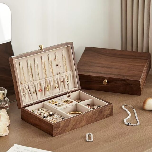 Vintage Luxury Wooden Jewelry Box for Elegant Storage