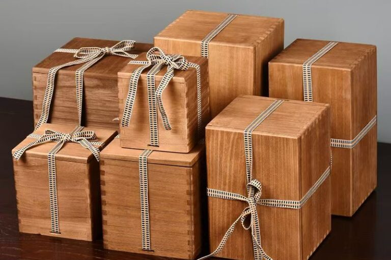 Luxury Wooden Gift Boxes for Tea Set and Vase Packaging