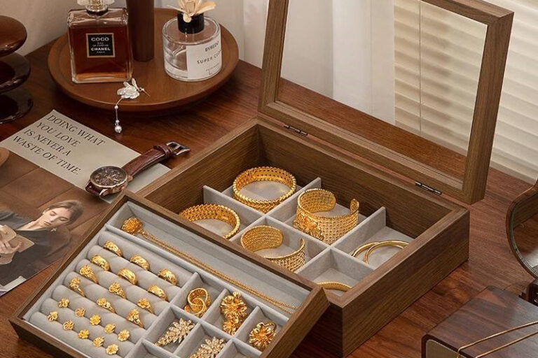 Multifunctional Wooden Jewelry Boxes with Dustproof Cover