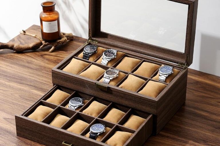 High-Quality Wooden Watch Boxes for Gift Display