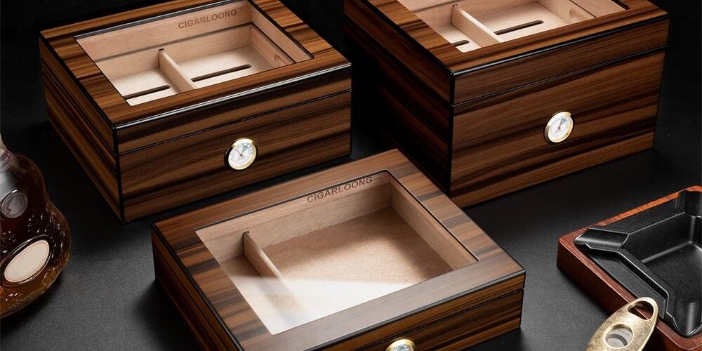 Modern Large Capacity Wooden Cigar Boxes with Seal Design