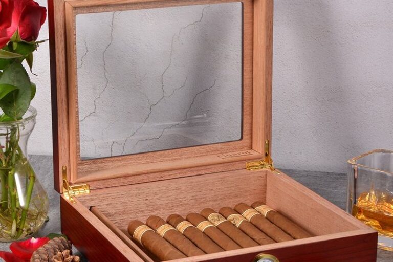 Luxury Wooden Cigar Boxes for Premium Cigar Presentation (6) High-Quality Wooden Cigar Boxes for Cigar Storage